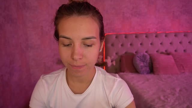 Gallery image thumbnail from Tilli's myfreecams stream on, 05/08/2024, 08:46 image 13 of 20