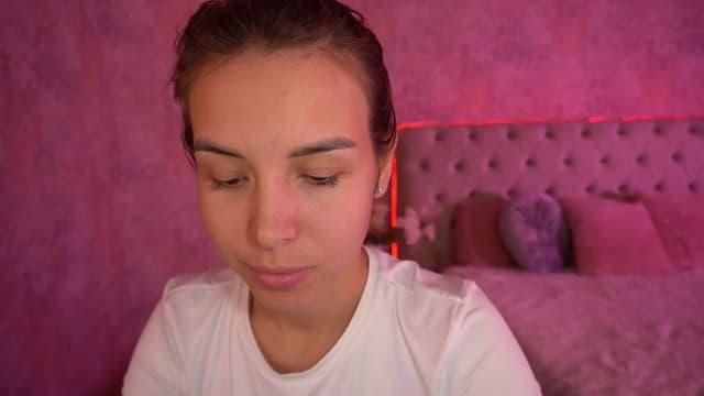 Gallery image thumbnail from Tilli's myfreecams stream on, 05/08/2024, 08:46 image 5 of 20