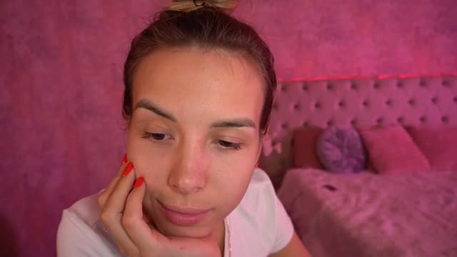 Gallery image thumbnail from Tilli's myfreecams stream on, 05/08/2024, 11:51 image 14 of 20