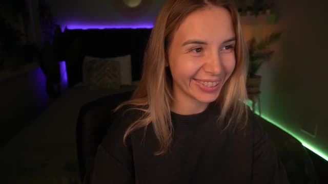 Gallery image thumbnail from Tilli's myfreecams stream on, 05/09/2024, 12:41 image 15 of 20