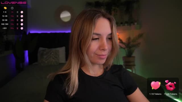 Gallery image thumbnail from Tilli's myfreecams stream on, 05/13/2024, 10:33 image 17 of 20