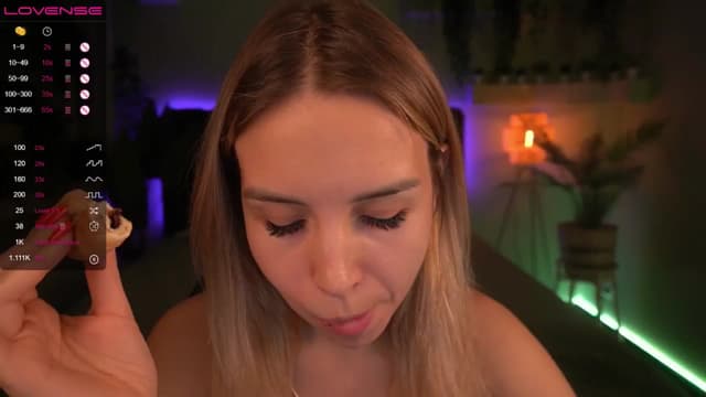 Gallery image thumbnail from Tilli's myfreecams stream on, 05/15/2024, 09:48 image 6 of 20