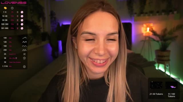 Gallery image thumbnail from Tilli's myfreecams stream on, 05/18/2024, 09:55 image 17 of 20