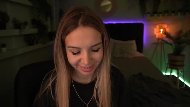 Gallery image thumbnail from Tilli's myfreecams stream on, 05/20/2024, 07:17 image 11 of 20