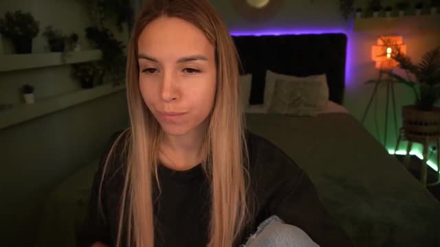 Gallery image thumbnail from Tilli's myfreecams stream on, 05/20/2024, 08:33 image 19 of 20