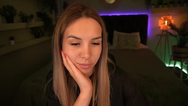 Gallery image thumbnail from Tilli's myfreecams stream on, 05/20/2024, 11:11 image 5 of 20