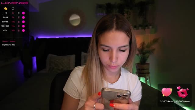 Gallery image thumbnail from Tilli's myfreecams stream on, 05/21/2024, 11:24 image 16 of 20