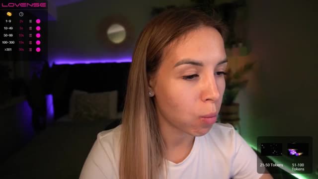 Gallery image thumbnail from Tilli's myfreecams stream on, 05/21/2024, 11:24 image 8 of 20
