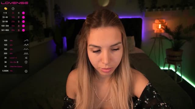 Gallery image thumbnail from Tilli's myfreecams stream on, 05/24/2024, 07:37 image 16 of 20