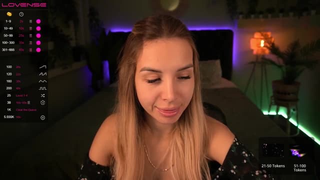 Gallery image thumbnail from Tilli's myfreecams stream on, 05/24/2024, 07:37 image 15 of 20
