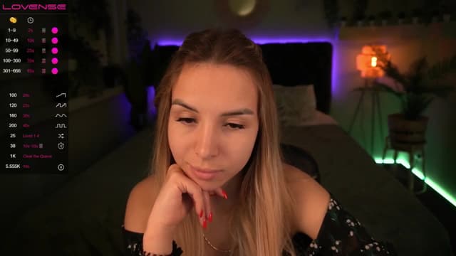 Gallery image thumbnail from Tilli's myfreecams stream on, 05/24/2024, 07:37 image 18 of 20