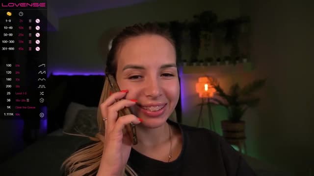 Gallery image thumbnail from Tilli's myfreecams stream on, 05/27/2024, 13:03 image 16 of 20