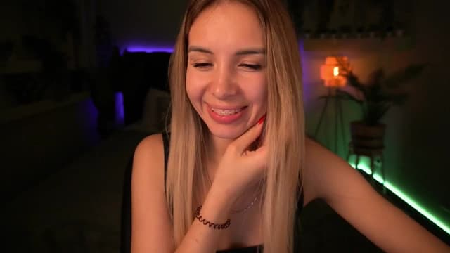 Gallery image thumbnail from Tilli's myfreecams stream on, 05/29/2024, 11:09 image 20 of 20