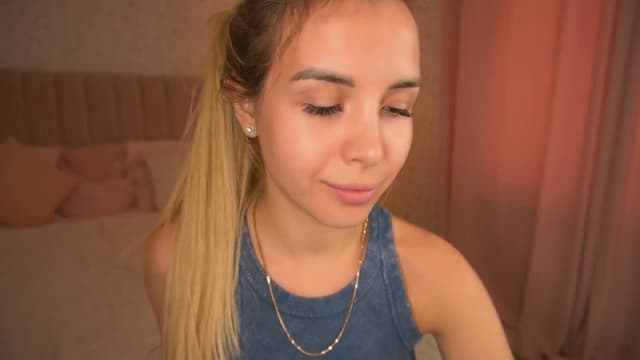 Gallery image thumbnail from Tilli's myfreecams stream on, 05/30/2024, 13:16 image 7 of 20