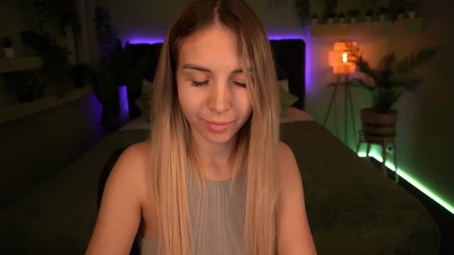 Gallery image thumbnail from Tilli's myfreecams stream on, 06/08/2024, 09:54 image 7 of 20