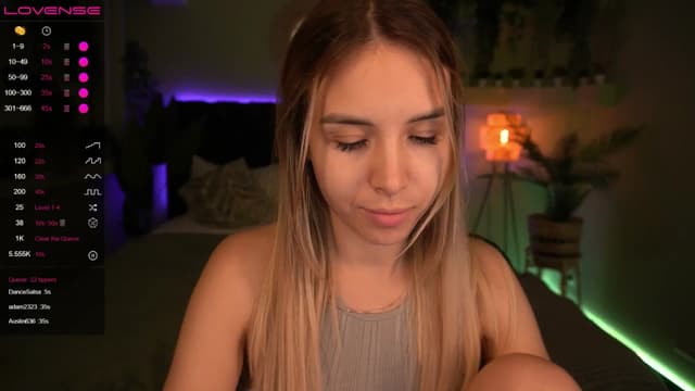 Gallery image thumbnail from Tilli's myfreecams stream on, 06/08/2024, 10:47 image 7 of 20