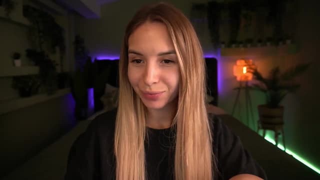 Gallery image thumbnail from Tilli's myfreecams stream on, 06/10/2024, 07:54 image 6 of 20