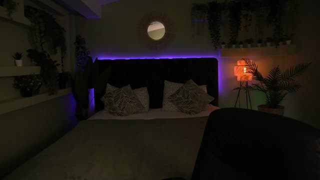 Gallery image thumbnail from Tilli's myfreecams stream on, 06/10/2024, 09:11 image 17 of 20