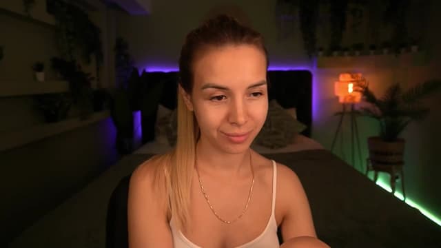 Gallery image thumbnail from Tilli's myfreecams stream on, 06/11/2024, 07:53 image 12 of 20