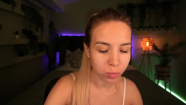 Gallery image thumbnail from Tilli's myfreecams stream on, 06/11/2024, 07:53 image 3 of 20