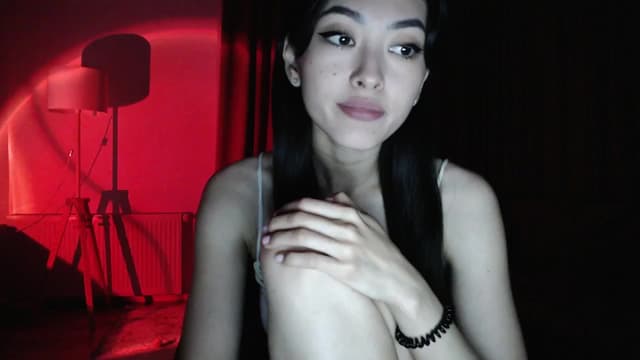 Gallery image thumbnail from Vikki's myfreecams stream on, 05/10/2024, 23:31 image 15 of 20