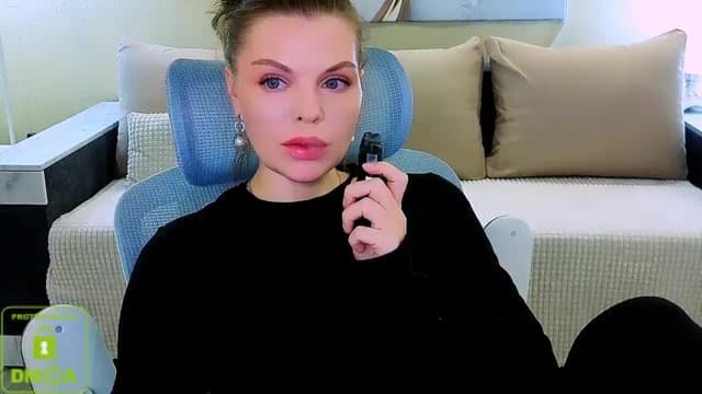 Gallery image thumbnail from Vivia's myfreecams stream on, 02/02/2026, 17:54 image 14 of 20