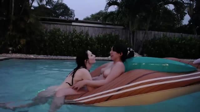 Gallery image thumbnail from Zobot's myfreecams stream on, 06/30/2024, 10:38 image 18 of 20