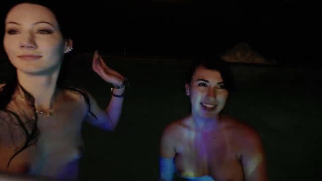 Gallery image thumbnail from Zobot's myfreecams stream on, 06/30/2024, 10:38 image 11 of 20