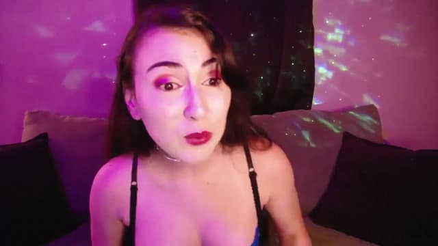 Gallery image thumbnail from Zobot's myfreecams stream on, 08/05/2024, 07:01 image 14 of 20