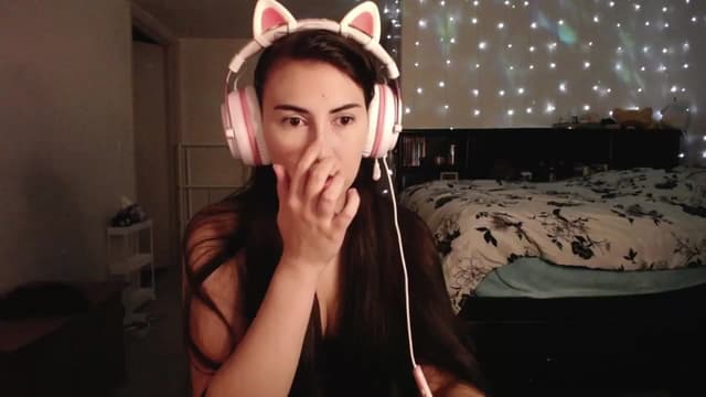 Gallery image thumbnail from Zobot's myfreecams stream on, 08/28/2024, 08:08 image 2 of 20