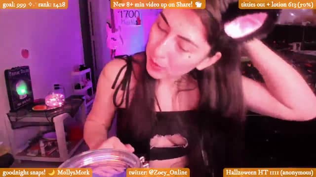 Gallery image thumbnail from Zobot's myfreecams stream on, 10/09/2024, 07:06 image 9 of 20