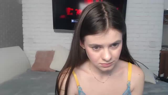 Gallery image thumbnail from ZoeMI's myfreecams stream on, 04/05/2023, 08:56 image 18 of 20