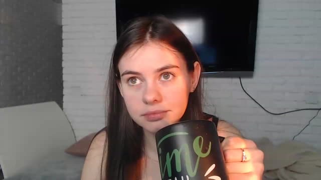 Gallery image thumbnail from ZoeMI's myfreecams stream on, 05/01/2023, 10:03 image 5 of 20