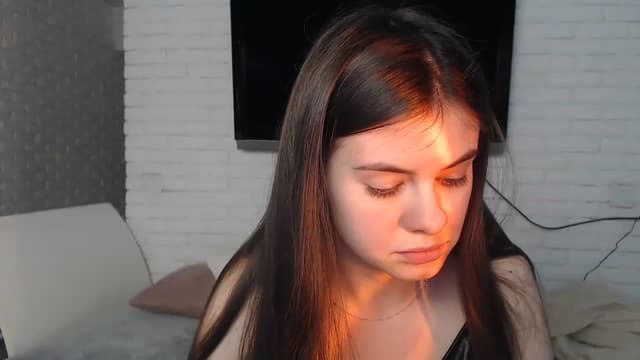 Gallery image thumbnail from ZoeMI's myfreecams stream on, 05/01/2023, 10:03 image 3 of 20