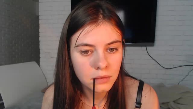 Gallery image thumbnail from ZoeMI's myfreecams stream on, 05/01/2023, 10:03 image 13 of 20