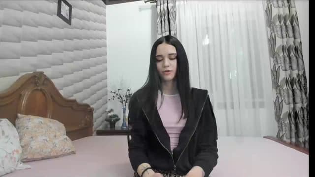 Gallery image thumbnail from aorra's myfreecams stream on, 11/28/2025, 02:45 image 13 of 20