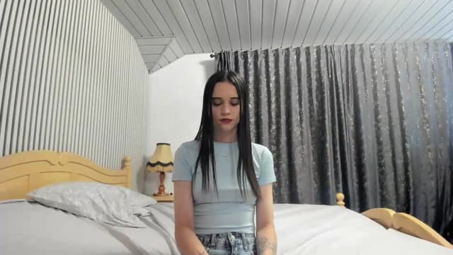 Gallery image thumbnail from aorra's myfreecams stream on, 07/12/2026, 24:32 image 5 of 20