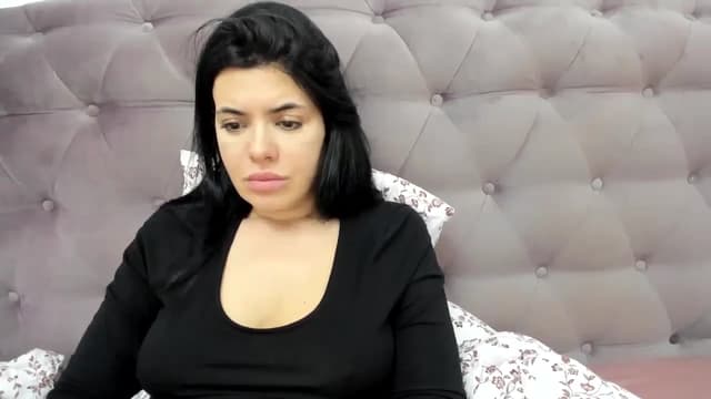Gallery image thumbnail from azita's myfreecams stream on, 01/31/2024, 22:02 image 3 of 20