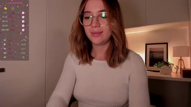 Gallery image thumbnail from cutee's myfreecams stream on, 09/05/2024, 15:25 image 17 of 20