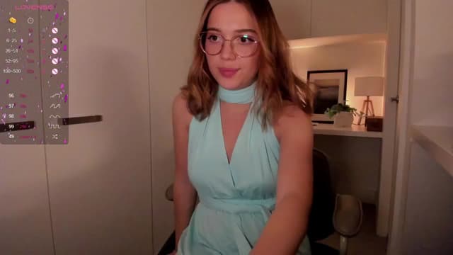 Gallery image thumbnail from cutee's myfreecams stream on, 09/09/2024, 16:46 image 1 of 20