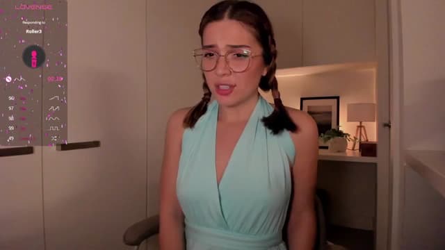 Gallery image thumbnail from cutee's myfreecams stream on, 09/09/2024, 17:22 image 12 of 20