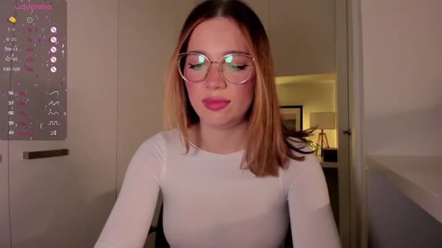 Gallery image thumbnail from cutee's myfreecams stream on, 09/13/2024, 15:41 image 8 of 20