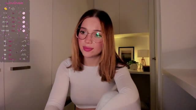 Gallery image thumbnail from cutee's myfreecams stream on, 09/13/2024, 15:41 image 5 of 20