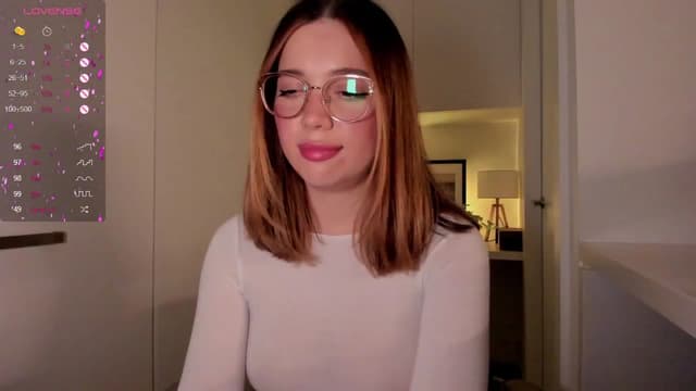 Gallery image thumbnail from cutee's myfreecams stream on, 09/13/2024, 18:06 image 19 of 20