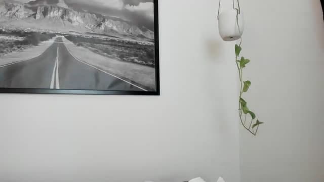 Gallery image thumbnail from imava's myfreecams stream on, 12/11/2023, 18:47 image 6 of 20