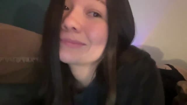 Gallery image thumbnail from imava's myfreecams stream on, 01/29/2024, 16:24 image 10 of 20