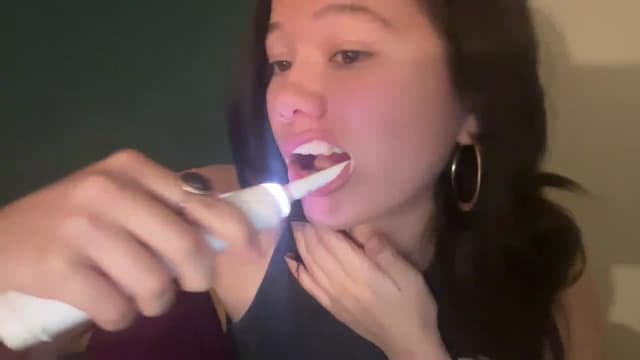 Gallery image thumbnail from imava's myfreecams stream on, 03/18/2024, 05:41 image 7 of 20
