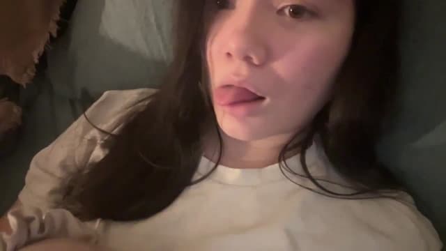 Gallery image thumbnail from imava's myfreecams stream on, 03/29/2024, 09:25 image 12 of 20