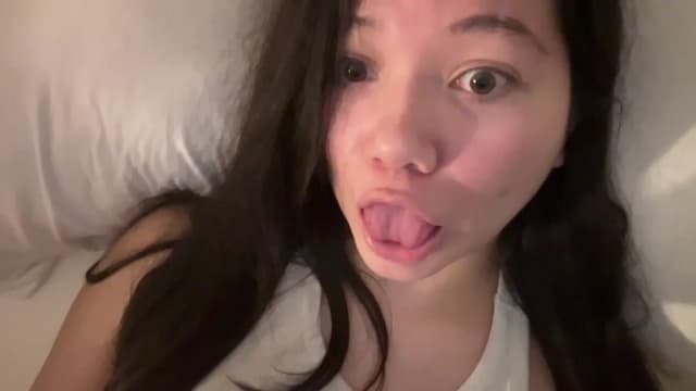 Gallery image thumbnail from imava's myfreecams stream on, 04/01/2024, 09:01 image 6 of 20