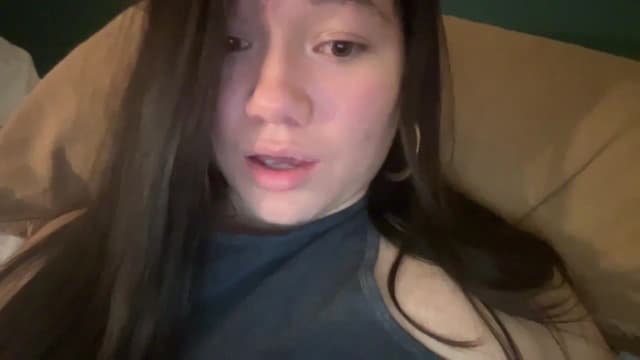 Gallery image thumbnail from imava's myfreecams stream on, 04/06/2024, 10:27 image 17 of 20